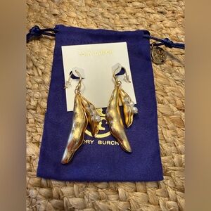 TB Tory Burch Pearl Peapod Golden drop bold statement earrings.